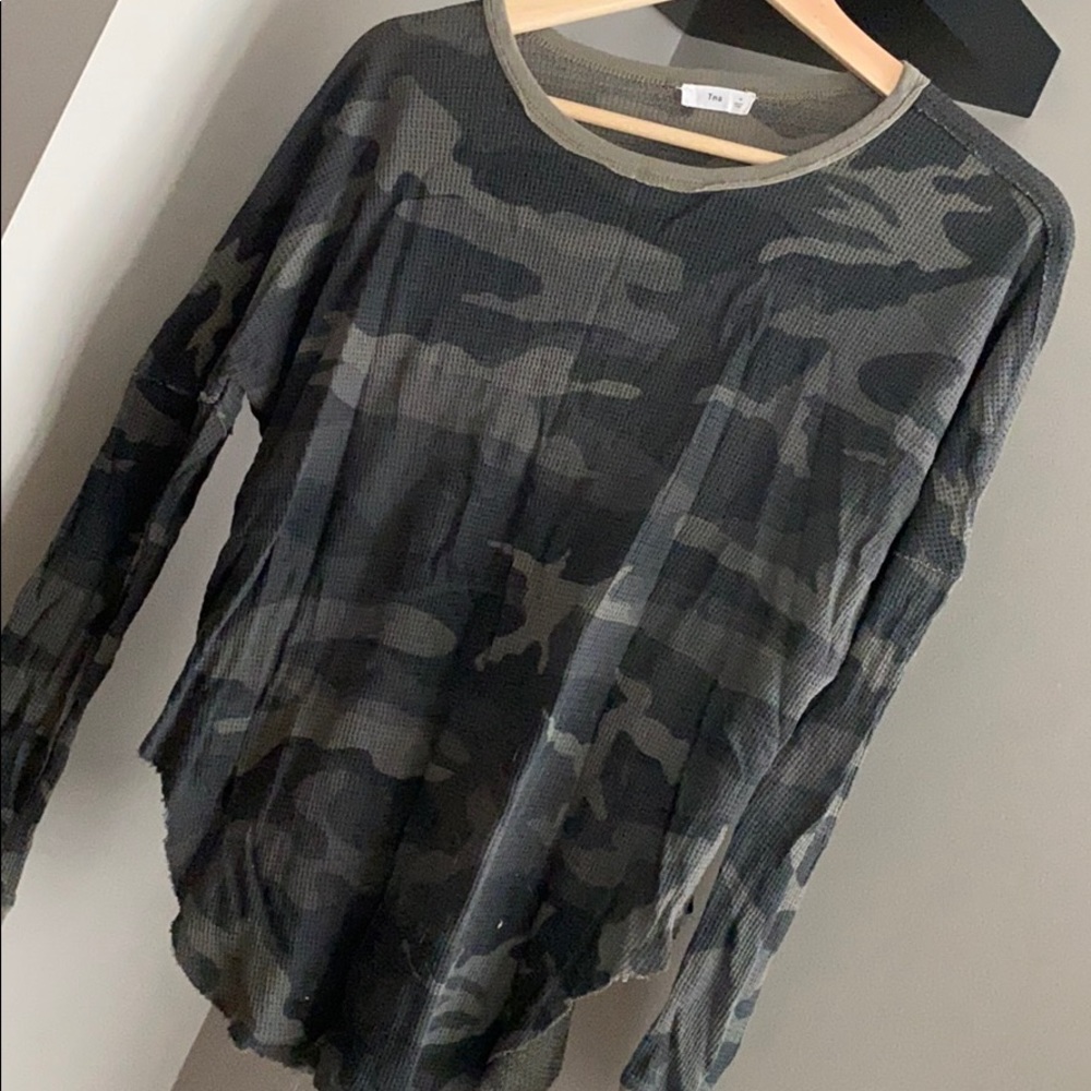 Aritzia T and A camp waffle top